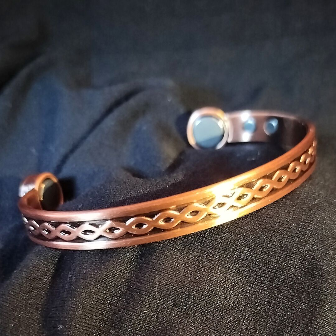 Twist Magnetic Copper Bracelet